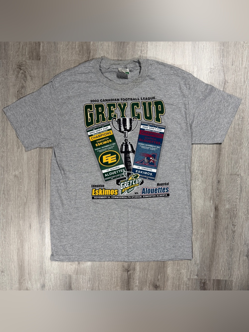 Waves 2002 Grey Cup Edmonton Eskimos vs Montreal Alouettes T-Shirt Large